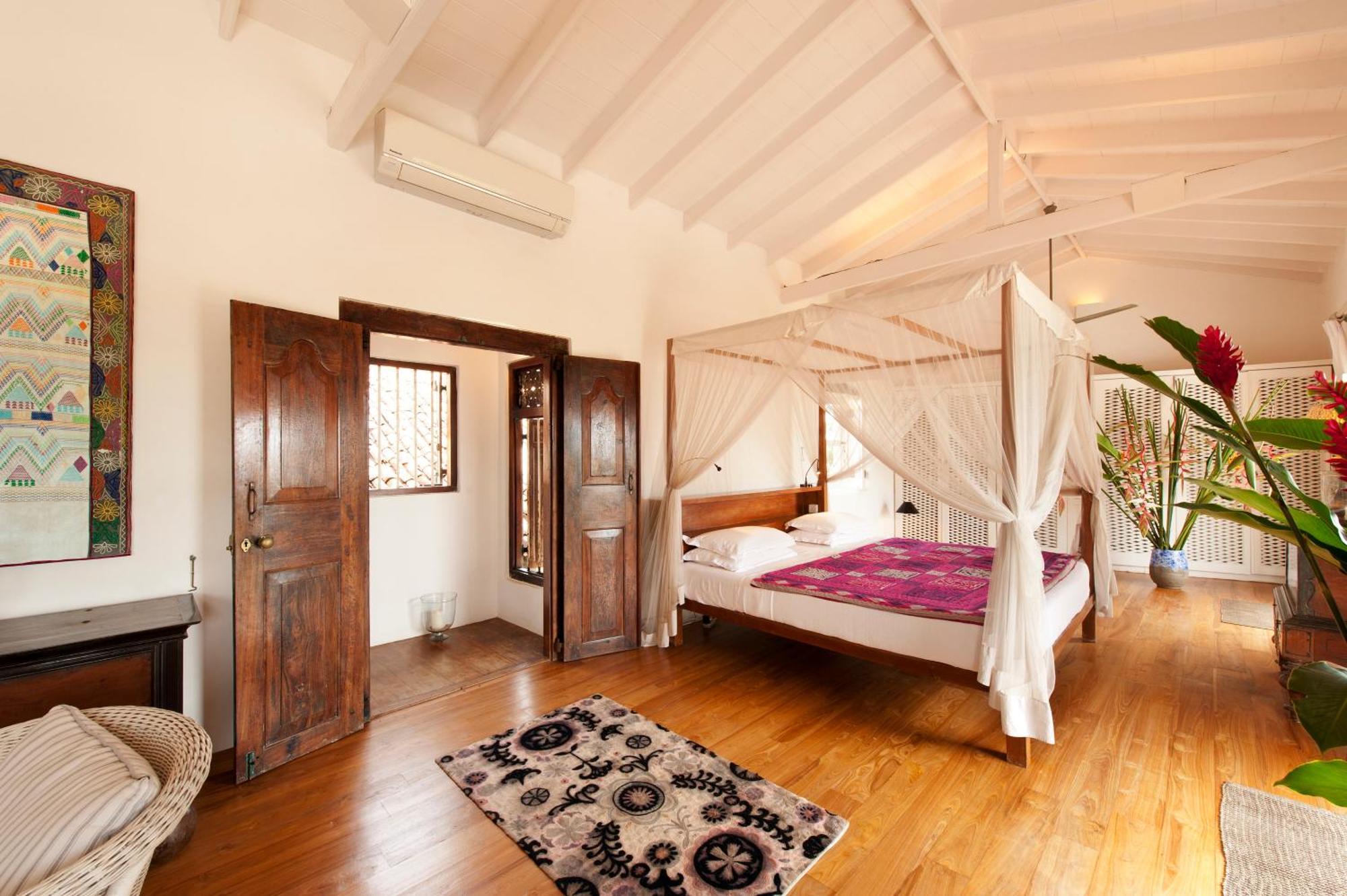 A 03 Bedroom Villa In Galle Fort With Roof Terrace & Pool ภายนอก รูปภาพ