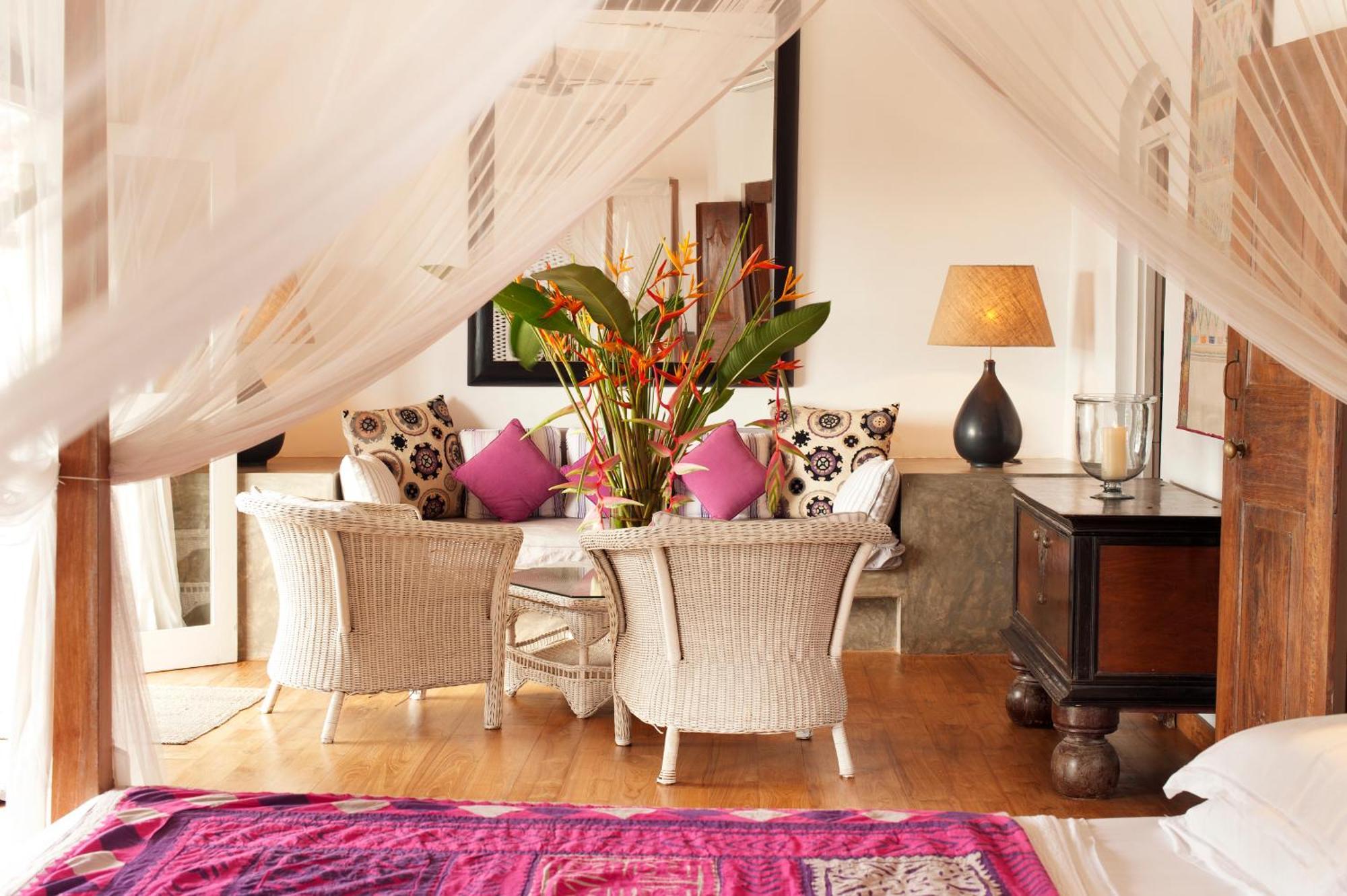 A 03 Bedroom Villa In Galle Fort With Roof Terrace & Pool ภายนอก รูปภาพ
