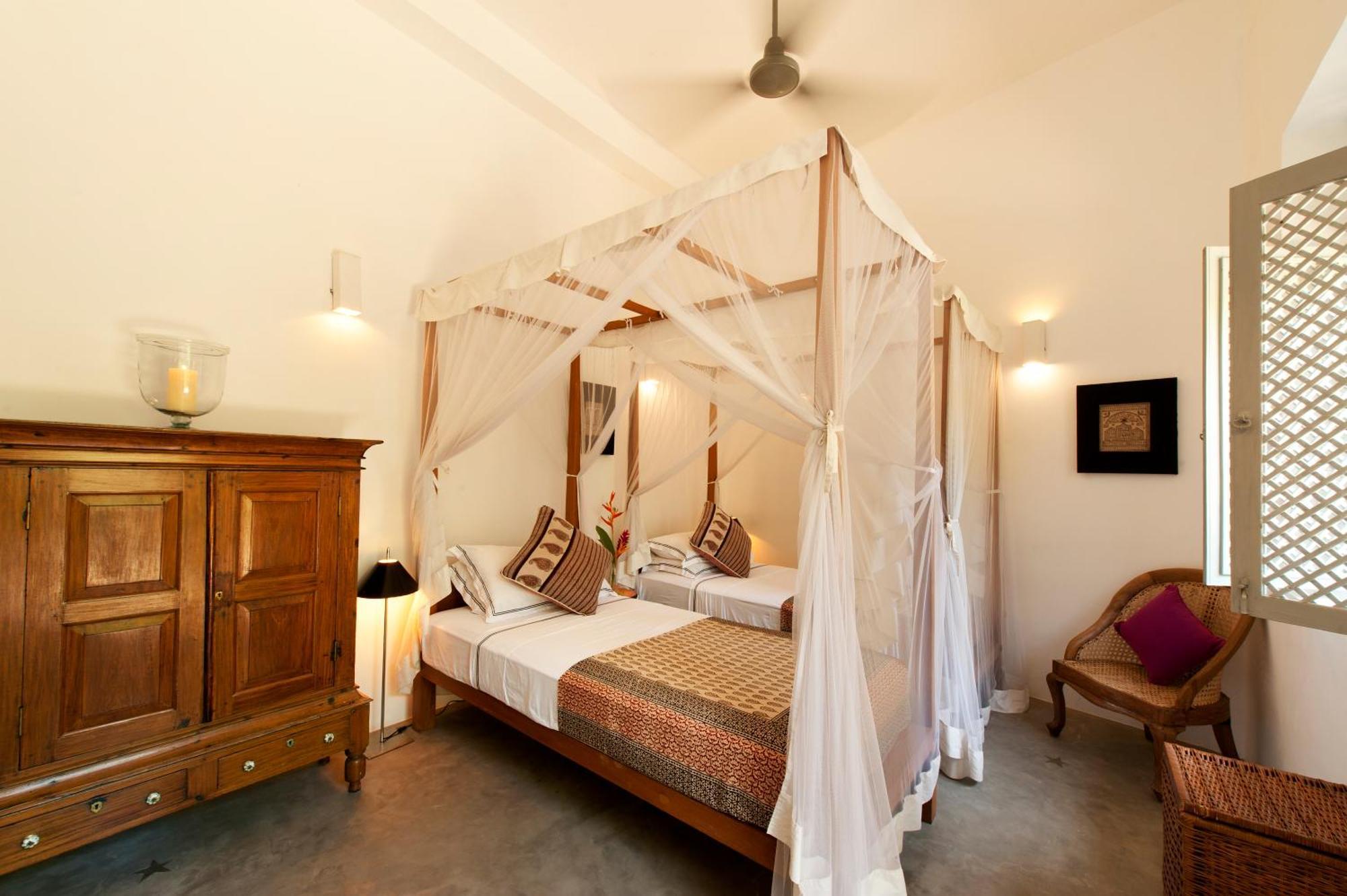 A 03 Bedroom Villa In Galle Fort With Roof Terrace & Pool ภายนอก รูปภาพ